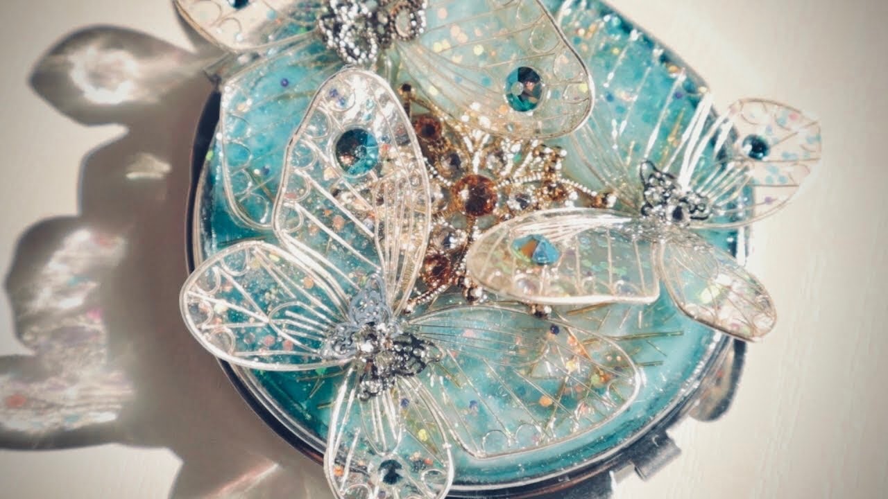 蝶の逢瀬 雪の結晶に集うレジンハンドメイドミラー✨DIY snow & butterfly wire resin art project