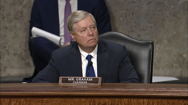 Graham Questions Jack Dorsey and Mark Zuckerberg i...