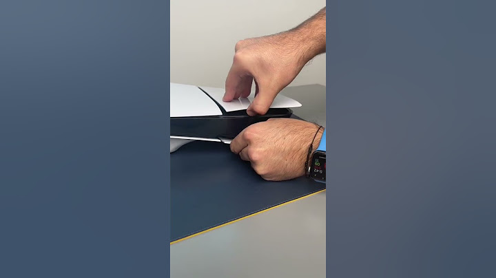 How to remove the PS5 Slim plates