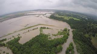 Levee failures North of Paris, Six Mile Creek Levee