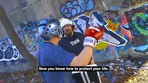 Sam Hyde laughing at iDubbbz wife Anisa