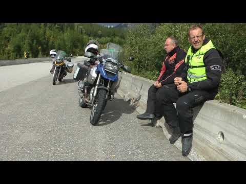 Dag 11. Fikapaus vid Dease River. British Columbia - En motorcykelresa genom Alaska & Canada 2015.