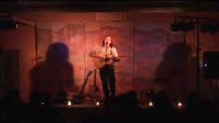 Dougie MacLean - This Love Will Carry chords