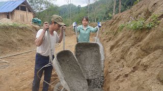 Build walls for fish ponds  Build concrete foundations with square iron belt, sand and cement