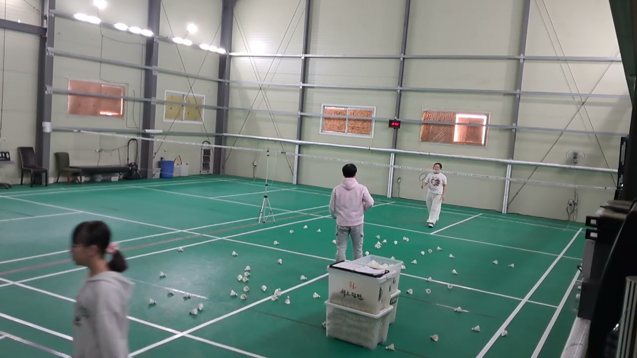 배드민턴레슨.2026.3.7. 입문레슨 초등6소윤+예원. 전후위 풋웍앤스트록과 경기 -원배드민턴 허코치-