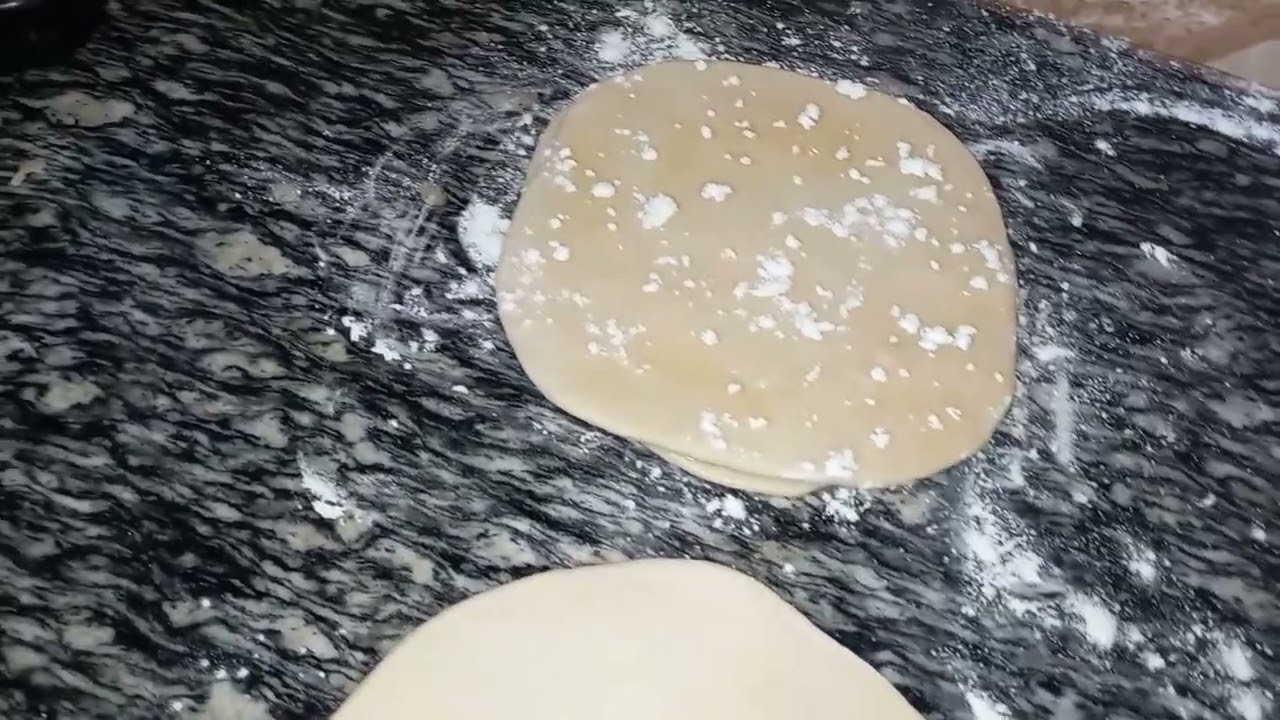 JINSI YA KUTENGENEZA MANDA ZA SAMBUSA.