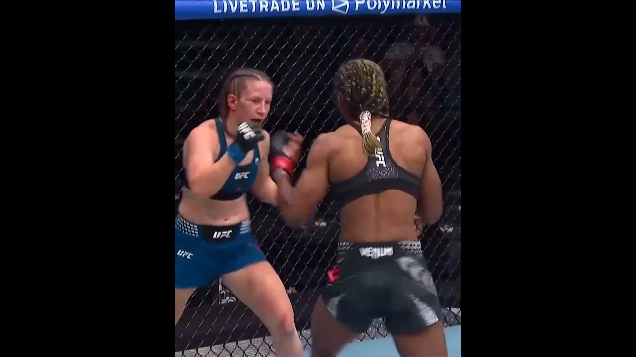 Shanelle Dyer starts it off hot! #ufcsacramento