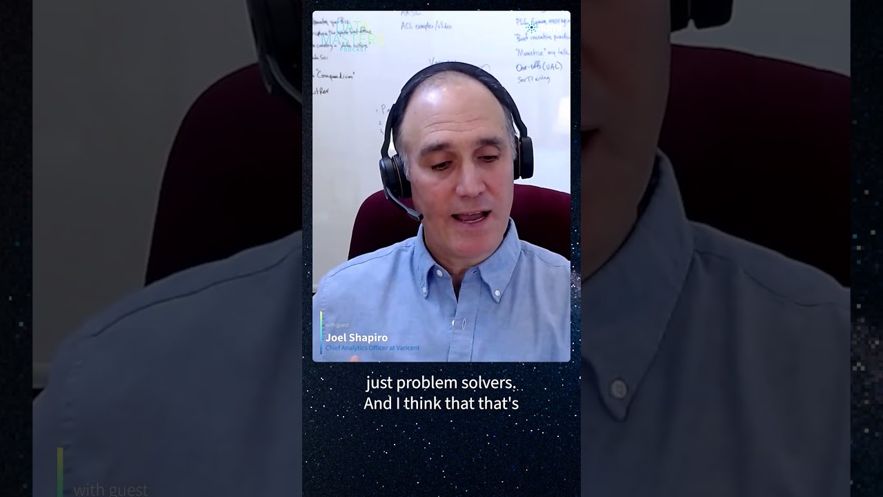 Data team bridges communication gap & make business data-driven 