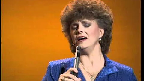 Cristy Lane - Just A Closer Walk