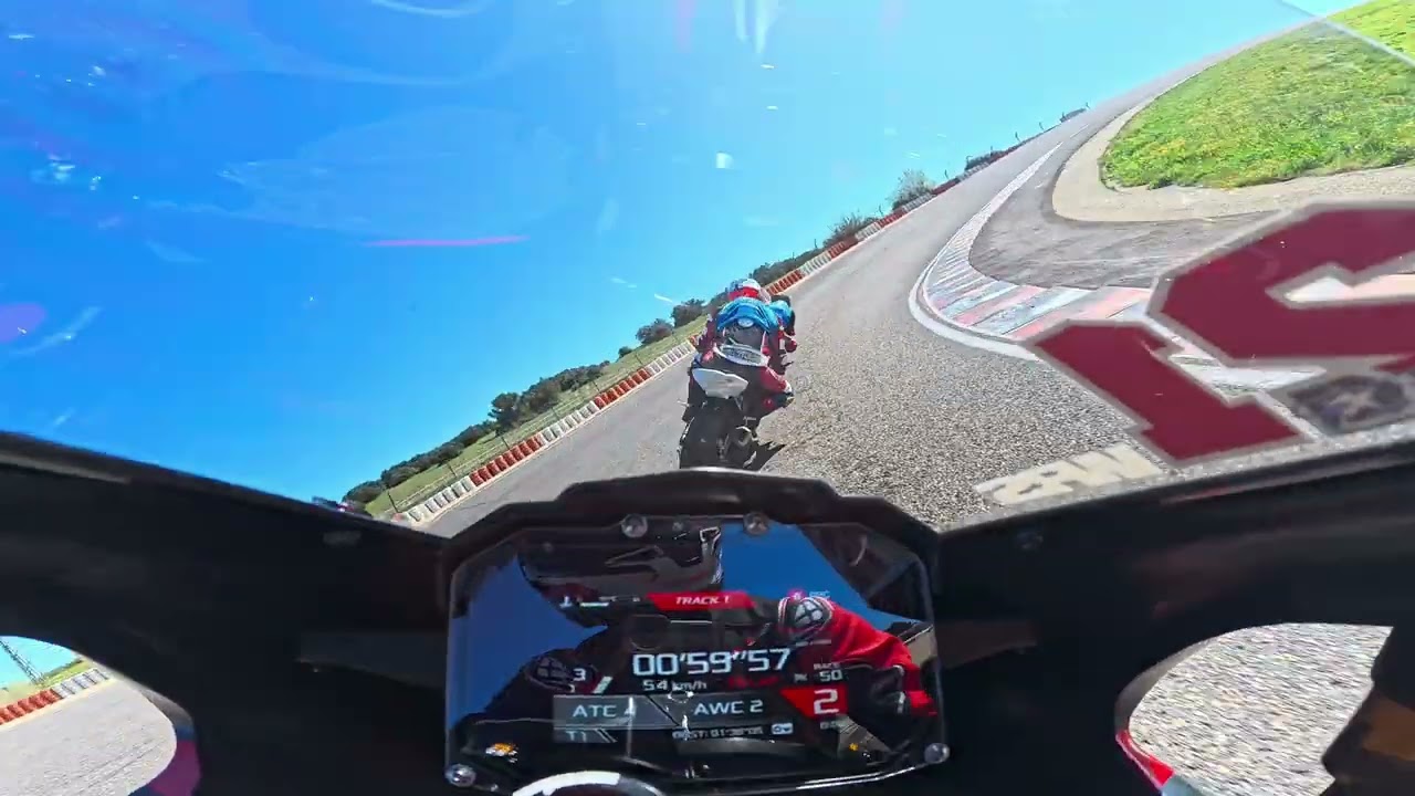 Reprise de la saison 2025 circuit du Ledenon 6 avril Aprilia RSV4