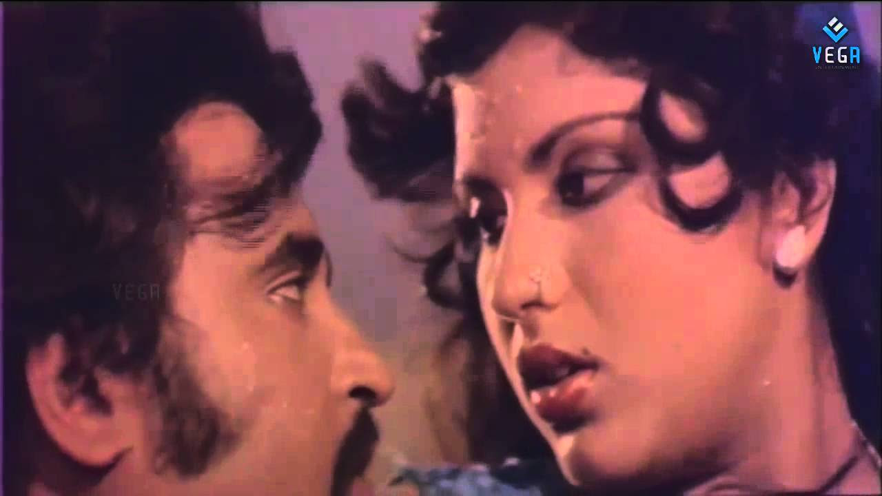 Alavudinum Arbhutha Vilakkum Movie   Rajinikanth  Sripriya Romantic Scene