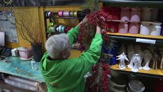 Holiday shopping season 2025: What to expect locally, nationally