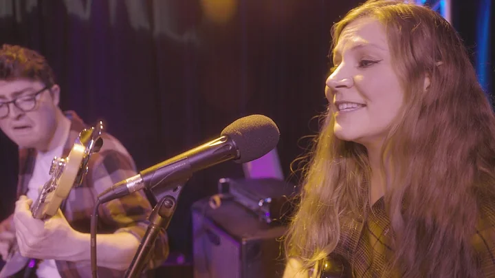 Tempted - Squeeze cover by Toni Lindgren feat. Rei...