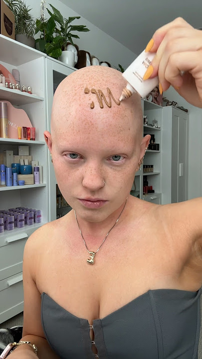 The bronzer and bronzing drops go on my BALD HEAD!!!!! Or else it would look odd…