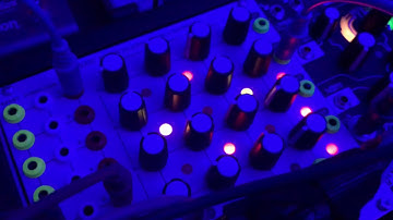 Modulating clock divisions and sequencing with the Z8000 and Kinks