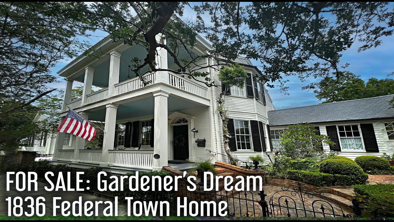 FOR SALE: 1836 Gardener's Dream Federal Town Home in Natchez, MS
