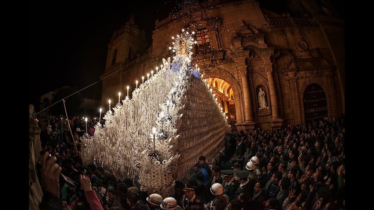 Semana Santa Tradiciones Y Devociones Peruanas El Cristo Moreno