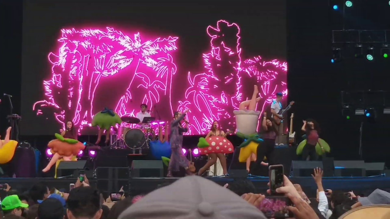 XIMENA SARIÑANA Si tu te vas VIVELATINO2019 20añosVL19 YouTube XIMENA SARIÑANA Si tu te vas VIVELATINO2019 20añosVL19 YouTube