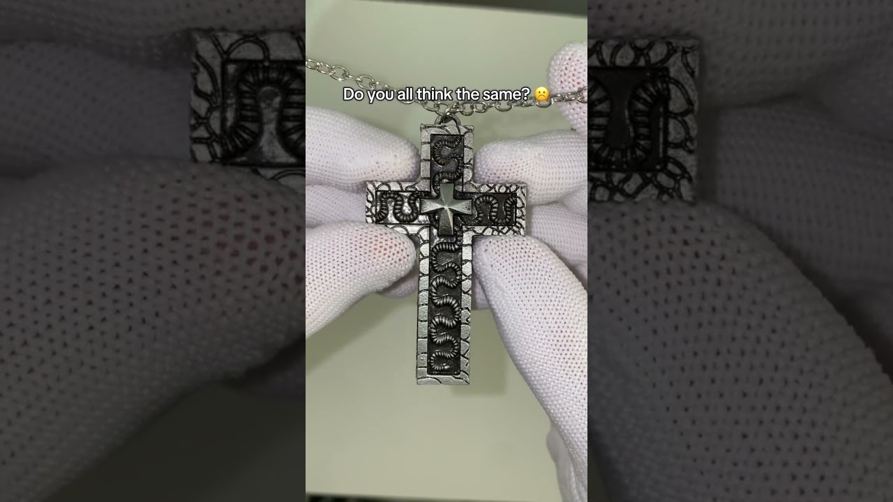 Why y’all hating my squid games necklace 🥺 