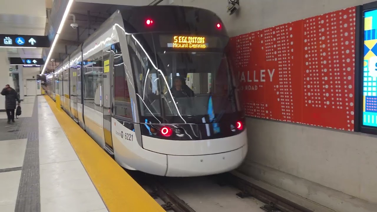 TTC Line 5 action at Don Valley station ( Science Centre Station ) day 3 of Operation. 