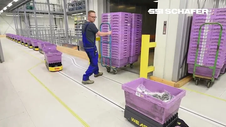 Automated Guided Vehicle Weasel®, E Commerce, Supply Chain, Hermes Fulfilment GmbH