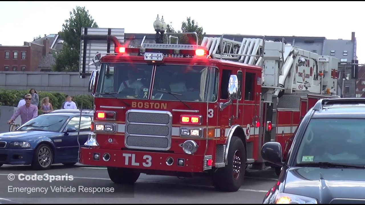 Boston Fire Dept. Tower Ladder 3 - Air Horns, Q-siren - YouTube