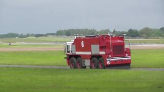 aviation Red USAF Fire truck etc RAF Fairford 9June2017 1002a