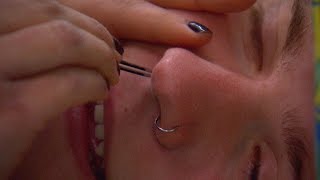 Big Brother - Plucking Haydens Nose Hairs - Live Feed