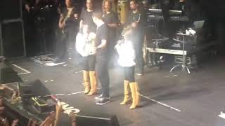 Tayrone E Manuela E Valentine