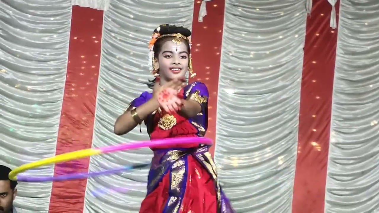 Tammineni Devi sree# timmapuram #dance#programme#amadalavalasa #pournami song#excellent performance