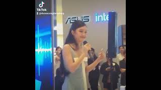 Chị Ca Sĩ Juky San Hát Tại Sự Kiện ASUS Intel! (Part 1) #dusaocungdangdang #jukysan #shorts