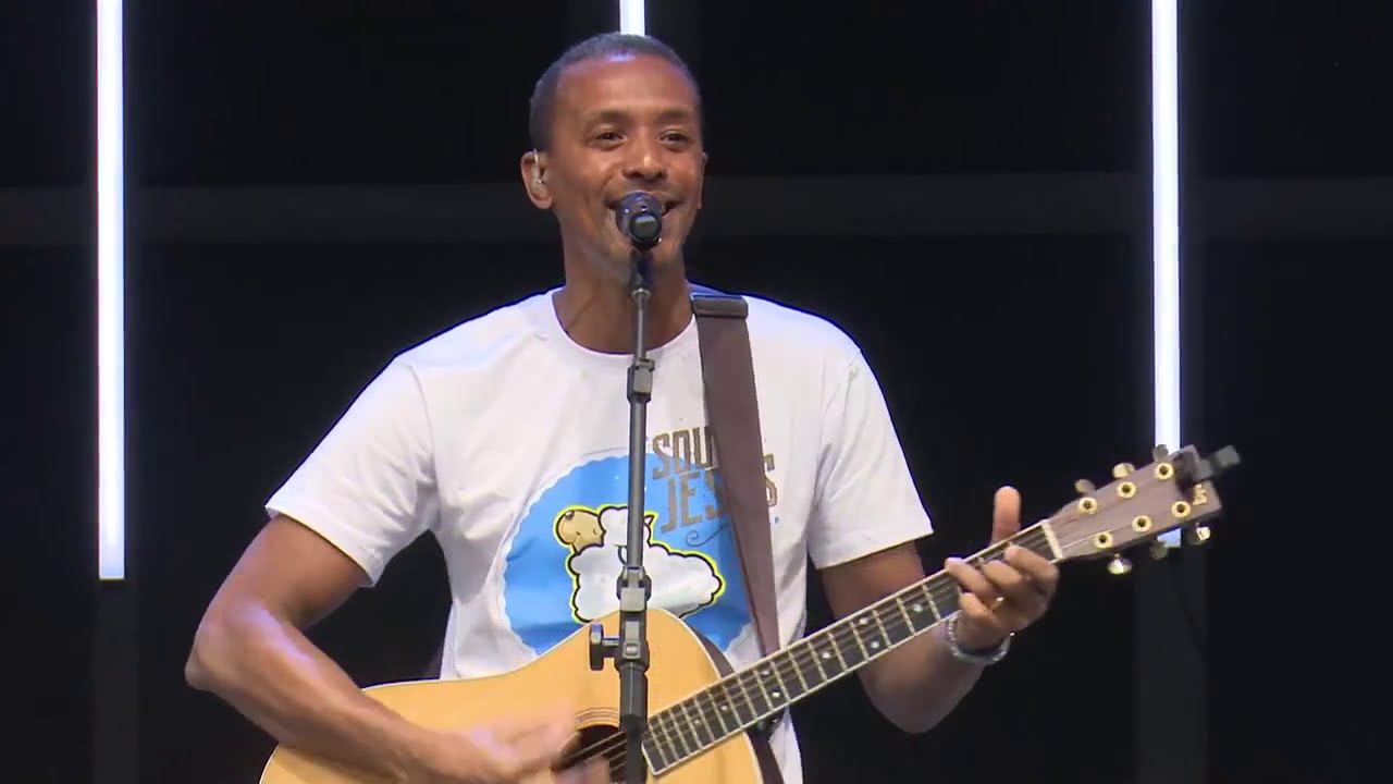 Daniel Souza - Toma o teu lugar