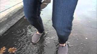 Slow Motion Puddle Jumping