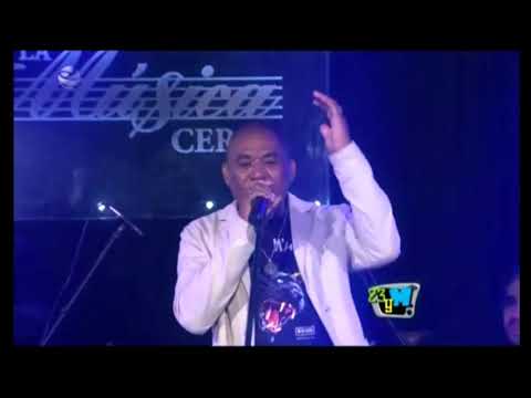 LEO VERA Y ORQUESTA LABIOS DE MIEL