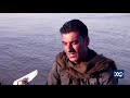 کوڕ و باوکێک شەیدای راوە ماسیین 