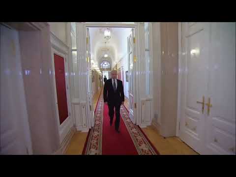 Широкий Путин Идёт Оригинал Wide Putin Walking Original