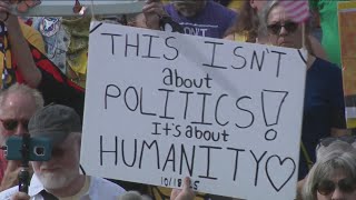 Thousands take to capitol steps for ‘No Kings’ protest in Des Moines
