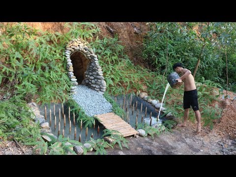 Unbelievable! Build The Underground Stone Cave In The Cliff To Avoid Wildlife