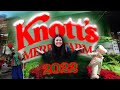 KNOTT&#39;S MERRY FARM 2022! Best Park for Christmas!? Amazing Character Interactions and NEW ICE SHOW!