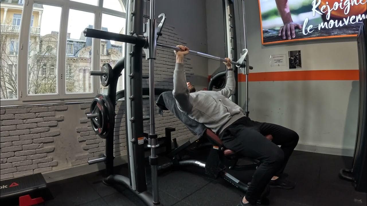 Développé incliné à la smith machine YouTube