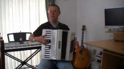 Beginners Accordion Lesson 2 pt1 C Major Scale