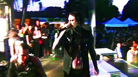 Motionless In White LOVES BryanStars!! Warped Tour...