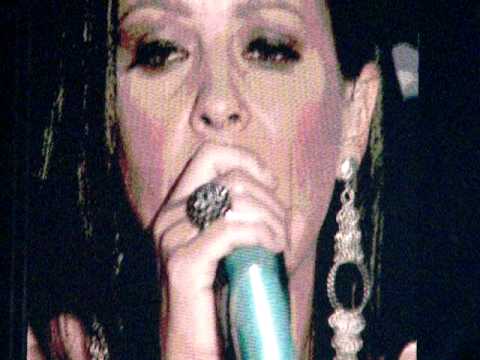 Sara Evans "A Little Bit Stronger" CMA Fest 6/9/11
