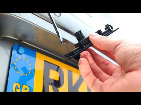 replacing-bmw-number-plate-lights