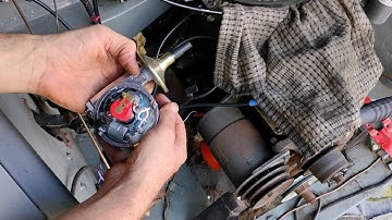 Morris Minor Level 3: Refitting the distributor after servicing