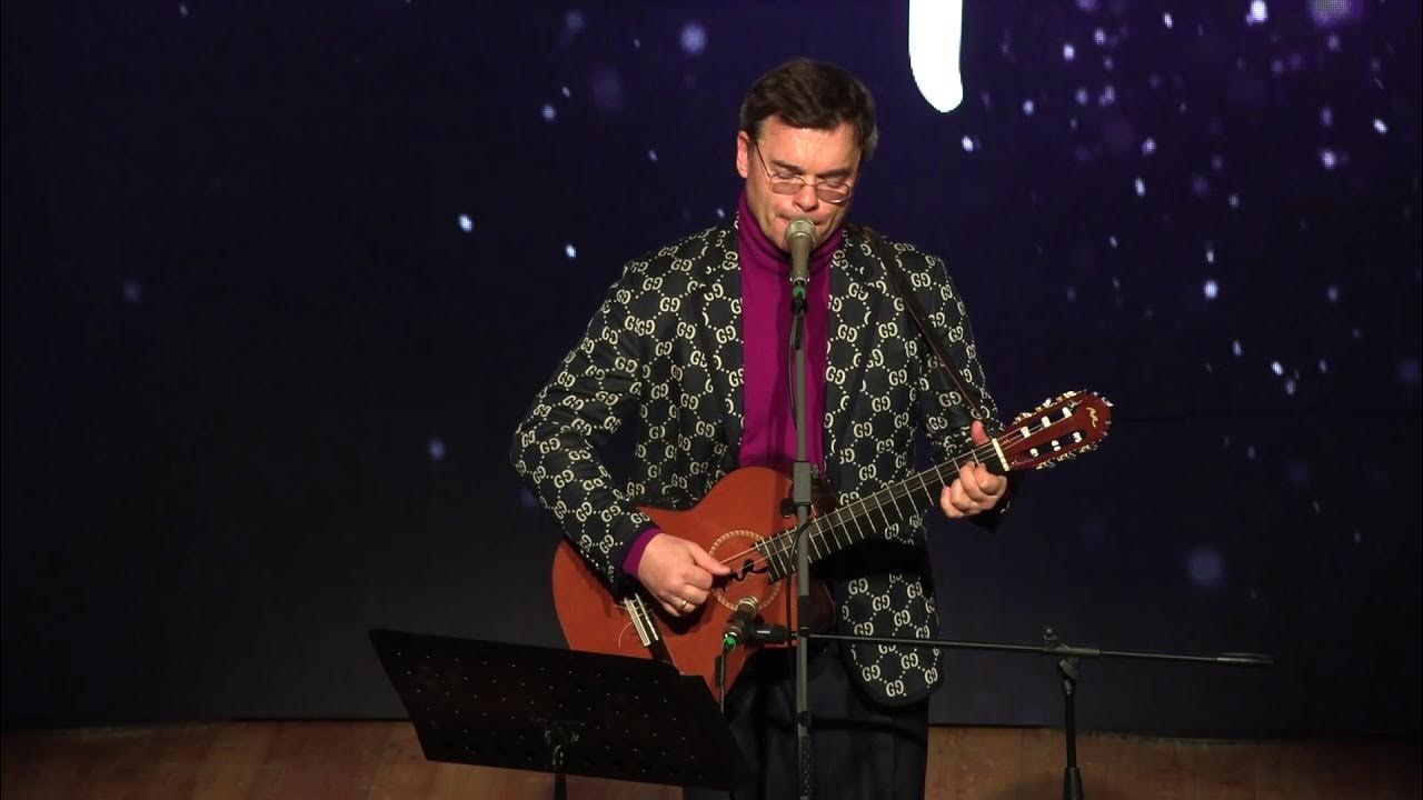 Актер поет дятлов. Актер поет дятлов. Дятлов песни. Дятлов песни. Актер поет дятлов.