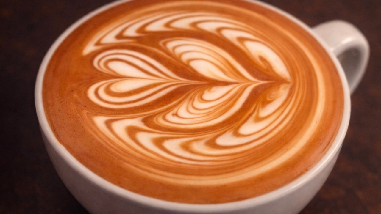 【ラテアート上達】パーツを独立させる方法｜ウイングチューリップ徹底解説