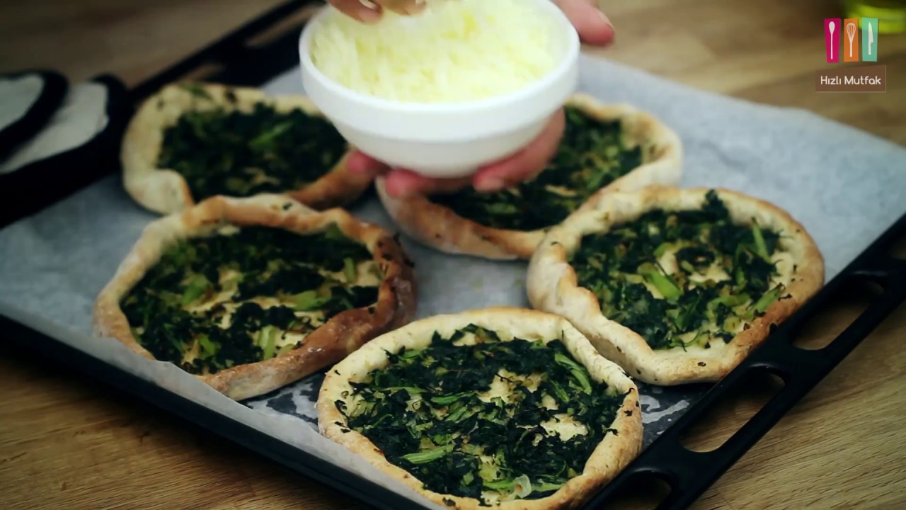 Ispanaklı Pide: Mancarlı Ispanaklı Pide: Mancarlı