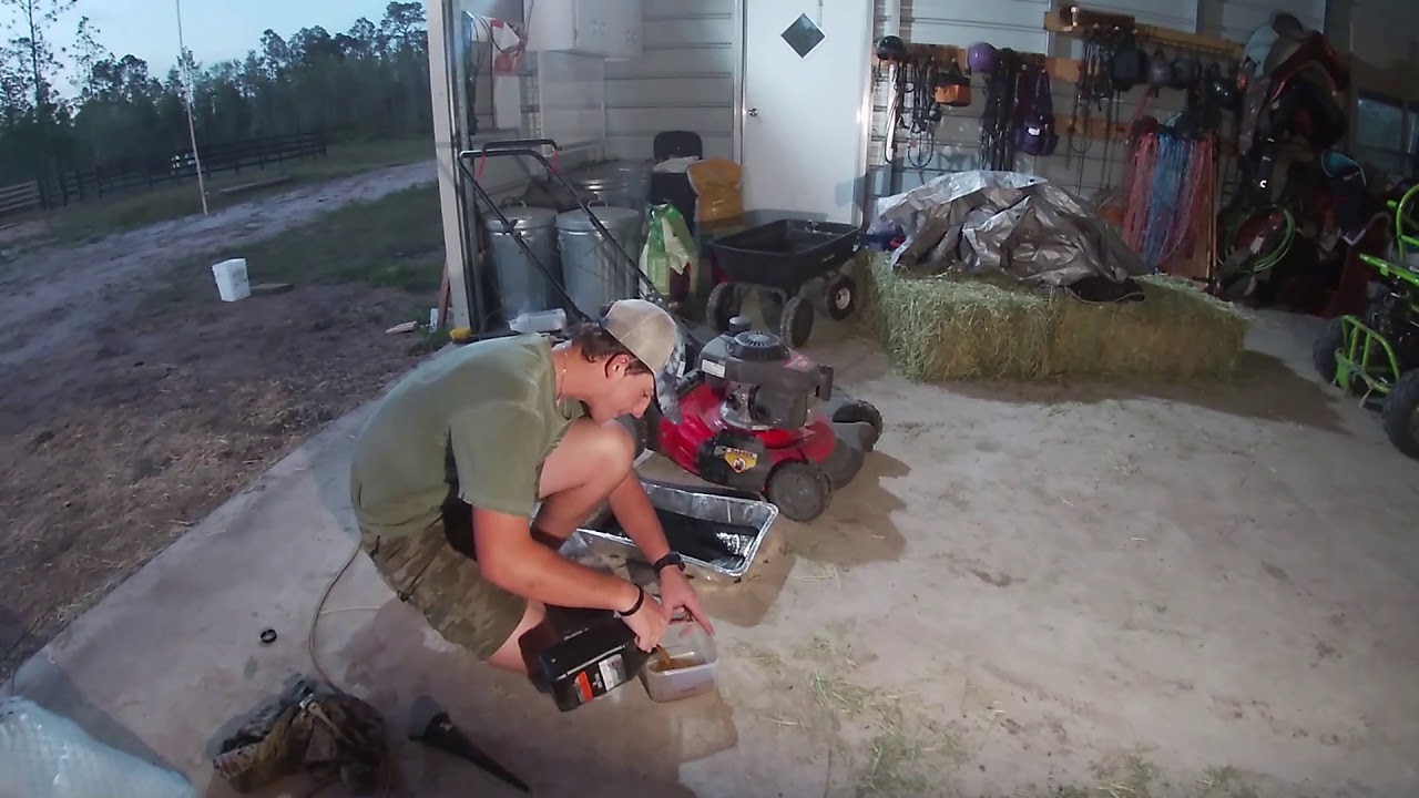 4 H Teach Me In 3 How To Change The Oil On A Mower YouTube