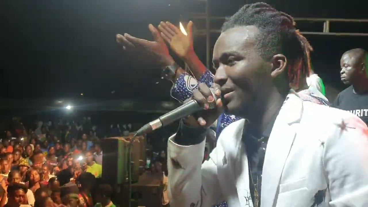 Willys DJ feat Général H Aux Obsèques De Apichèkè A Ananguié - Maman Api Christine